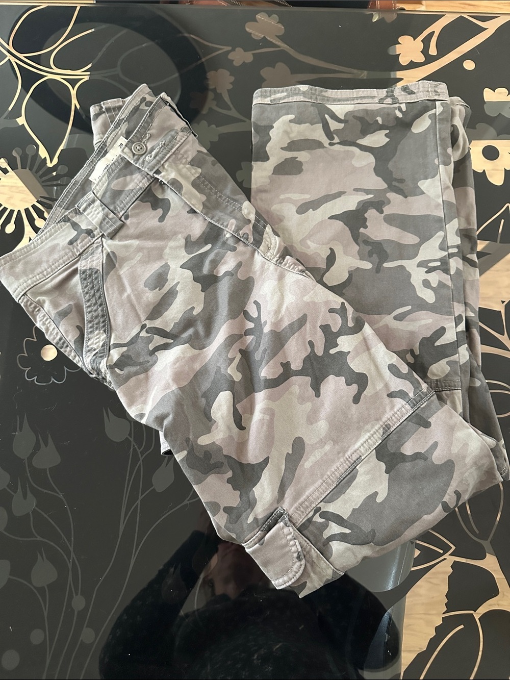 Woman’s size 8 Abercrombie Camo Cargo Pants
